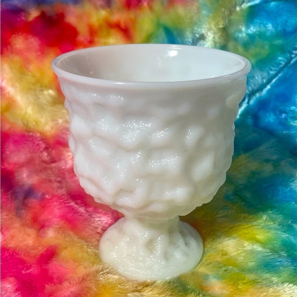 Crinkle Milk Glass Pedestal Signed E.O Brady Handcrafted Cleveland Ohio …​​